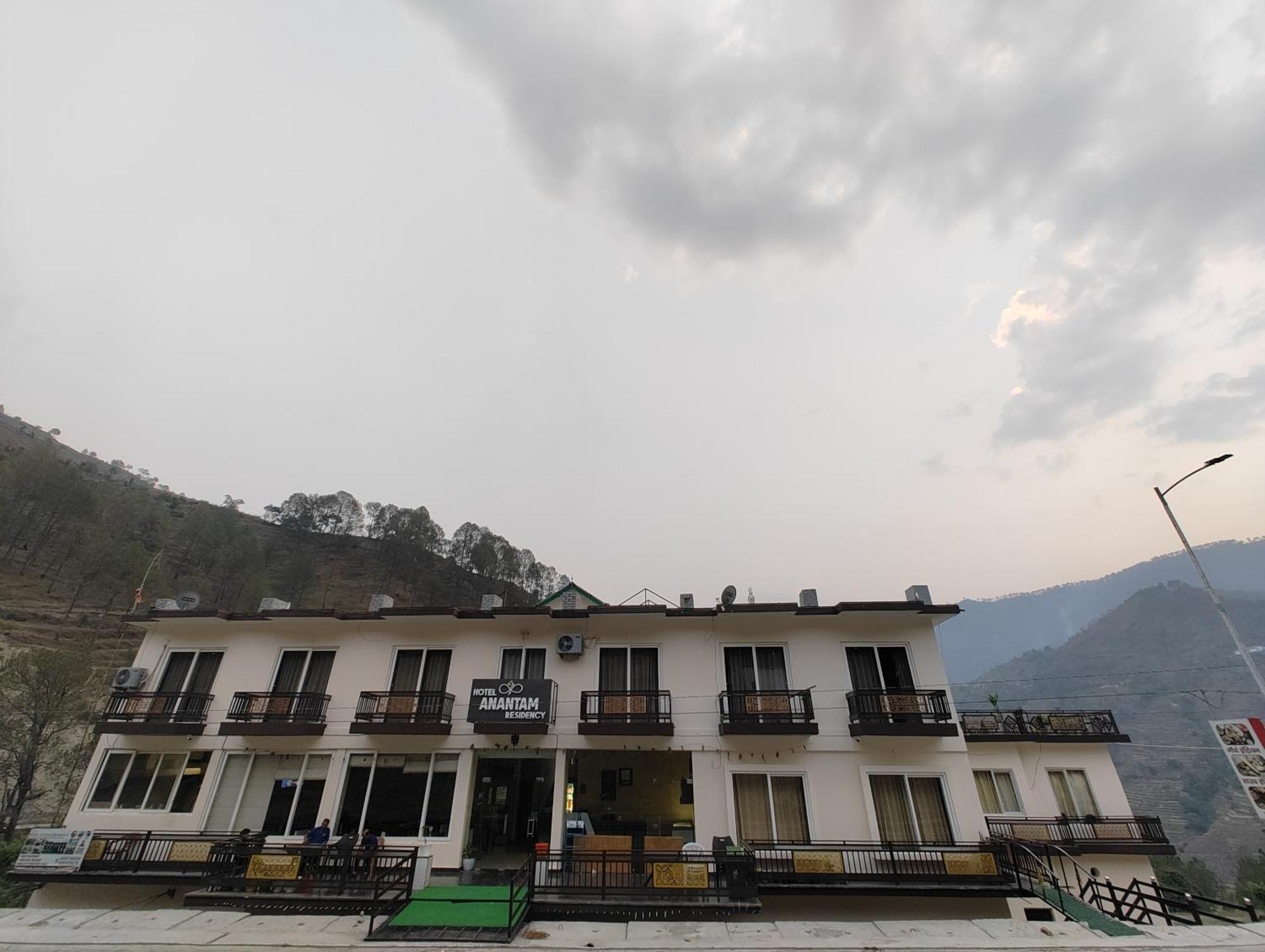 Hotel Anantam Residency Uttarkashi Экстерьер фото